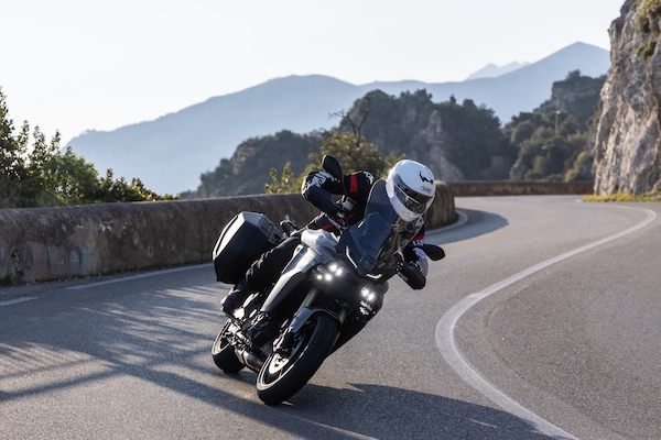 Yamaha Tracer 9 GT: per chi è (e per chi non è)