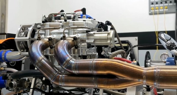 Un motore 2 tempi che funziona anche a Idrogeno: ecco l'idea di Alpha-Otto