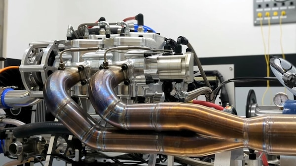 Un motore 2 tempi che funziona anche a Idrogeno: ecco l'idea di Alpha-Otto