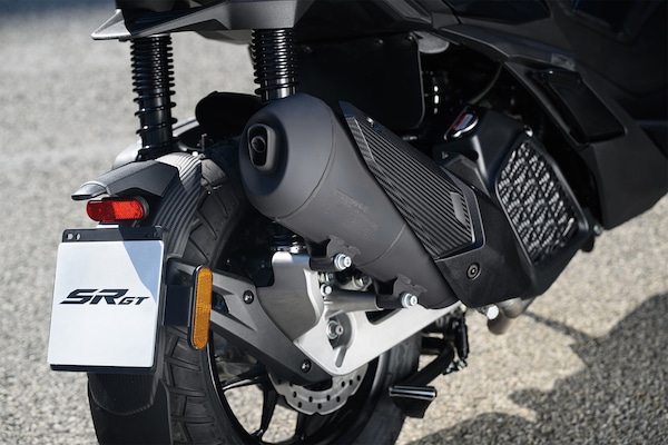 Aprilia SR 400 GT: in arrivo un nuovo scooter crossover di fascia media