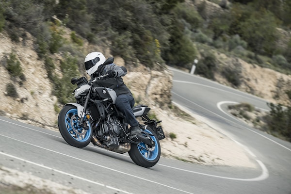Yamaha MT-07 e MT-07 Y-AMT 2025: per chi è (e per chi non è)