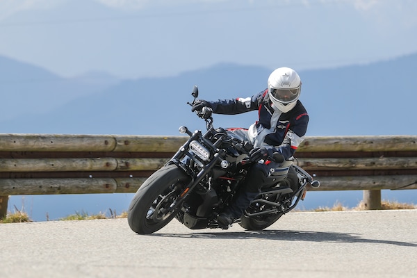 Harley-Davidson Sportster S: comfort totale grazie all'aggiornamento 2025