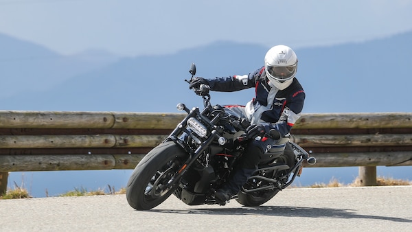 Harley-Davidson Sportster S: comfort totale grazie all'aggiornamento 2025