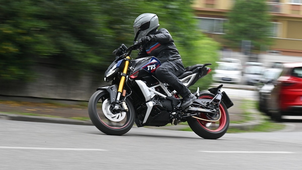 TVS RTR 310 BT0: le opinioni di InMoto "fuori dai denti"