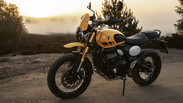 Triumph Scrambler 400 XC, la nuova piccola britannica che ama lo sterrato