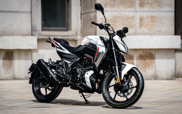 Morbidelli F125: eleganza sportiva in formato A1