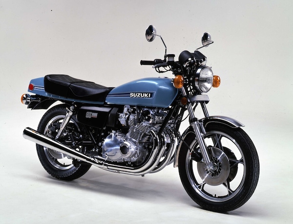 Suzuki GS1000: la “mille” che fece la storia, oggi rivive nella GSX-8TT