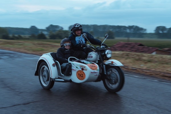 In sidecar a 93 anni alla Milano-Taranto: la storia di Silvana Visentin