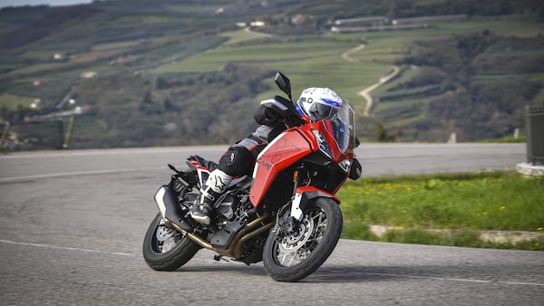 Moto Morini X-Cape 700: le opinioni di InMoto "fuori dai denti"