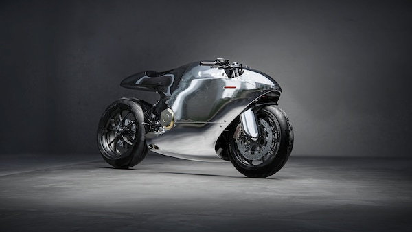 Ducati, Bandit9: quando la Monster 821 diventa una moto da fantascienza