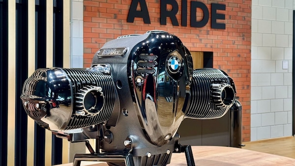BMW, Big Coffee Boxer: le foto del motore  diventato una macchina da caffè