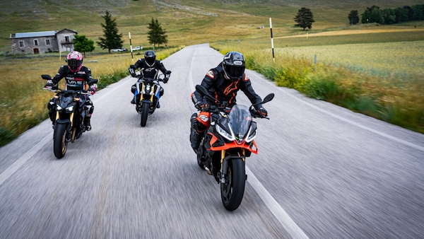 Comparativa, sportività su strada: le maxi naked nella Sport-bikes Arena