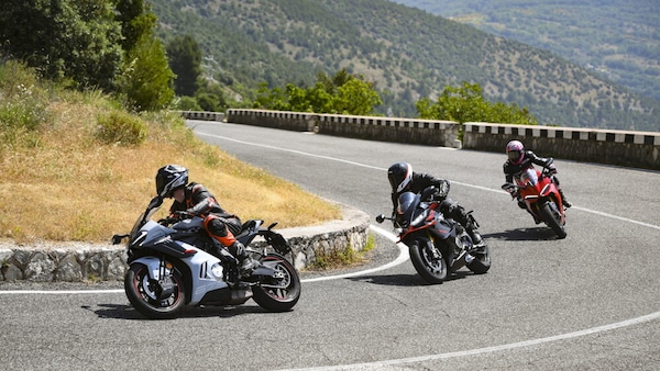The Sport-bikes Arena: le sportive carenate della Comparativa