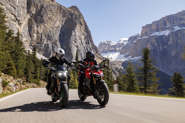 Ducati Streetfighter V2 S vs Kawasaki Z900 SE : le foto della sfida | Alpen Masters 2025