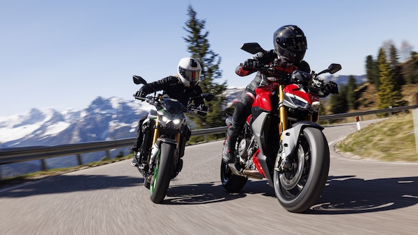 Ducati Streetfighter V2 S vs Kawasaki Z900 SE | Alpen Masters 2025