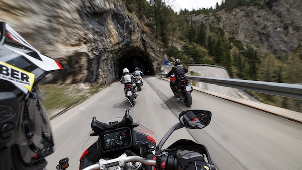 Mercato moto, agosto 2025: calo del 9%, tengono gli scooter