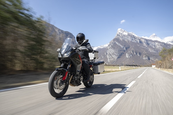 Moto Morini: nuova promozione per l'acquisto della X-Cape 700