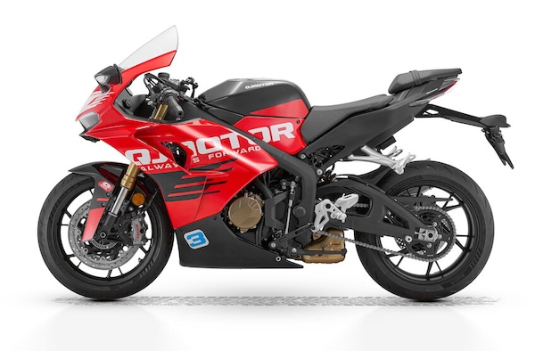 QJMotor SRK 800 R: FOTO