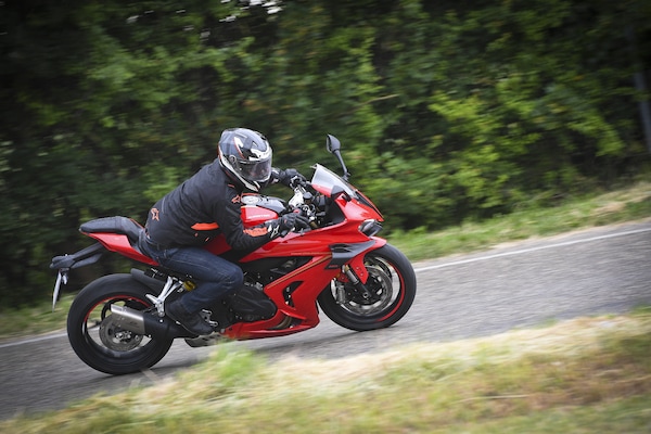 QJ Motor SRK 800 RR: per chi è (e per chi non è)