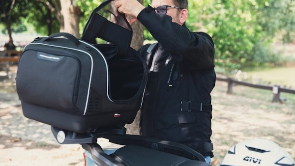 Top 5: gli accessori GIVI per viaggiare comodi e sicuri