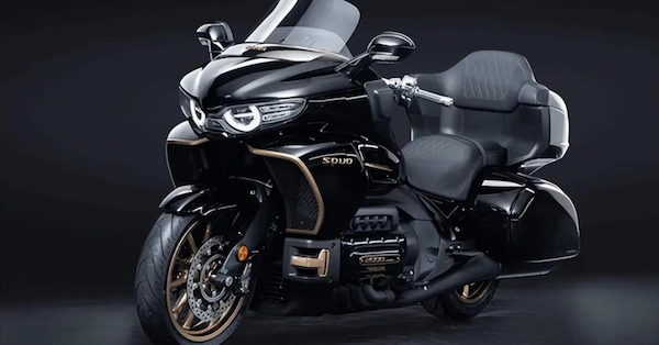 SOUO S2000: l’otto cilindri con cui la Cina sfida la Gold Wing