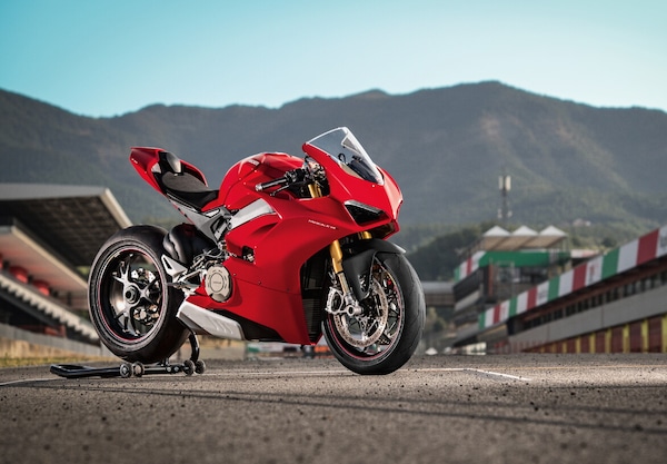Ducati: richiamo di sicurezza per le Panigale V4 e Streetfighter V4
