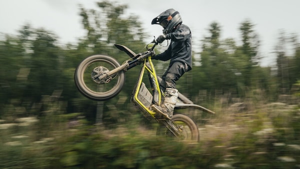 Triumph TXP: la prima gamma elettrica off-road per i più giovani