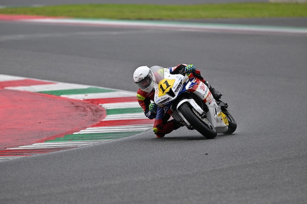 Pro Honda CBR600RR Cup by Improve: Agazzi show al Mugello con vittoria e titolo