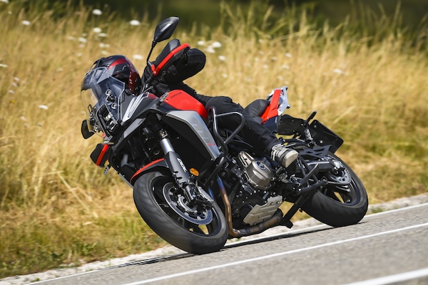 QJ Motor SRT 700 S: per chi è (e per chi non è)