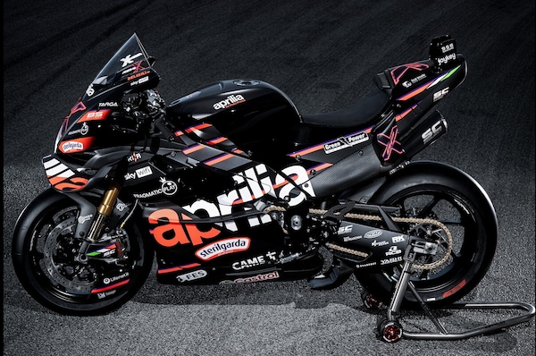 Il progetto “X” non sbaglia un colpo: la RSV4 X-GP venduta in due settimane