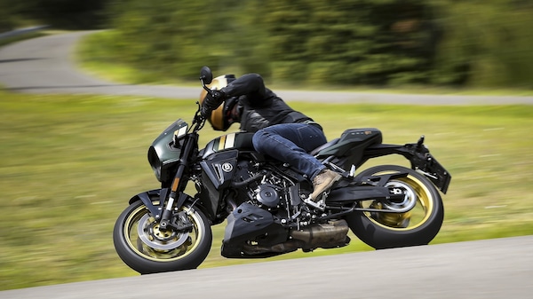 Test Suzuki GSX-8TT: la prova su strada e al banco