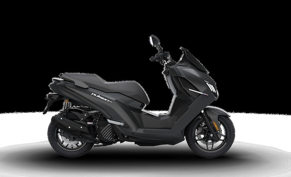 Peugeot, ad EICMA 2025 con il nuovo Pulsion Evo: un 125 GT con 440 km di autonomia km