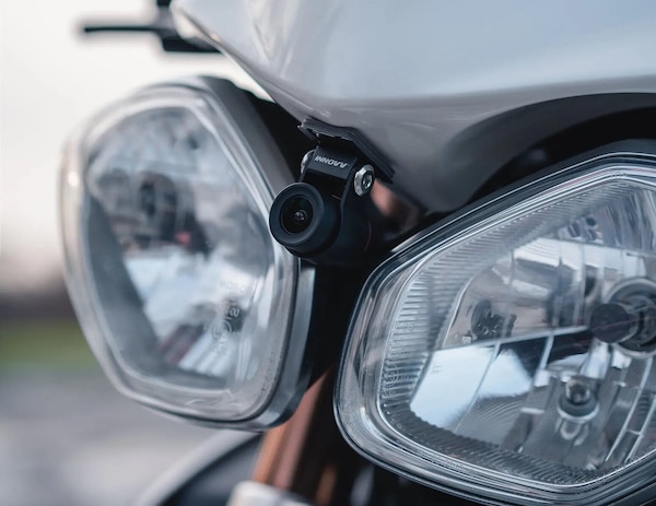 Come scegliere la dash cam per la moto?