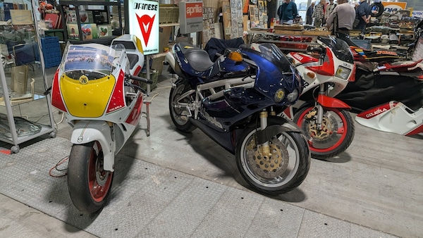 Auto e Moto d'Epoca 2025: le foto live dell'evento
