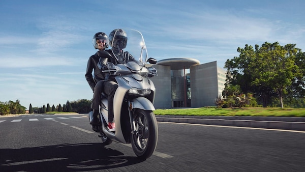 Honda SH125i e 150i: le foto degli scooter presentati ad EICMA 2025