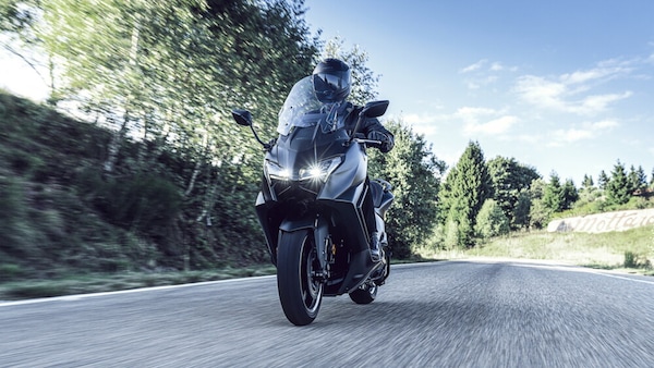 Yamaha TMAX 25th Anniversary: le foto della novità portata ad EICMA 2025