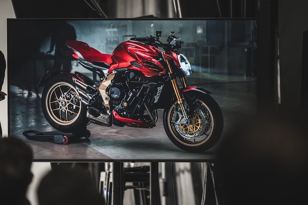EICMA 2025, MV Agusta Brutale Serie Oro: una nuova era con motore 950