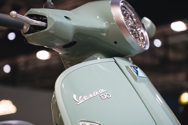 EICMA 2025, Vespa 80th: ottant’anni di libertà e stile senza tempo 