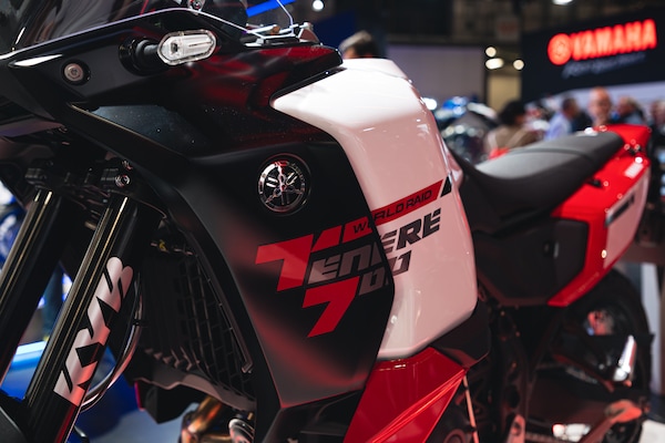Yamaha Ténéré 700 World Raid 2026: arrivano by-wire ed elettronica avanzata