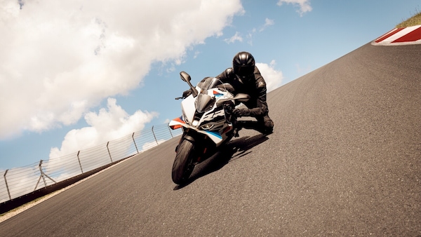 Continental ContiSportAttack 5, il nuovo pneumatico per la pista e per la strada