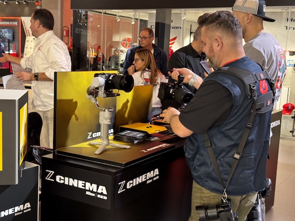 Eicma 2025: nello stand Honda c'era anche la nuova Nikon ZR