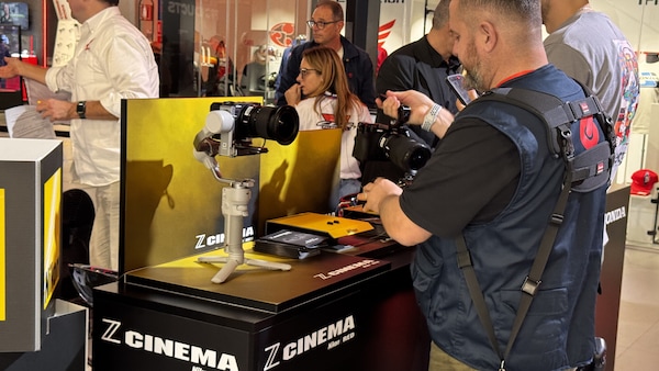 Eicma 2025: nello stand Honda c'era anche la nuova Nikon ZR