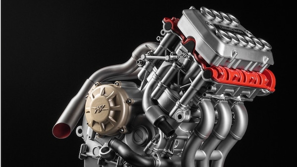 MV Agusta e la rivoluzione a "Cinque Cilindri": è sfida su potenza, leggerezza e innovazione