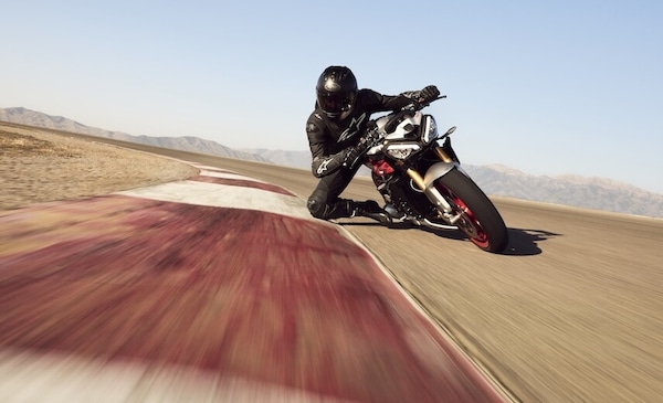 Triumph Street Triple 765 RX e Moto2 Edition: naked da pista