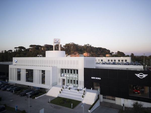 BMW Roma cambia volto, restyling per la sede di Via Salaria: tra digitale e lifestyle