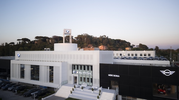 BMW Roma cambia volto, restyling per la sede di Via Salaria: tra digitale e lifestyle