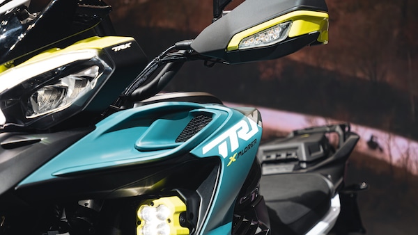 Benelli TRK 902 Xplorer: le foto