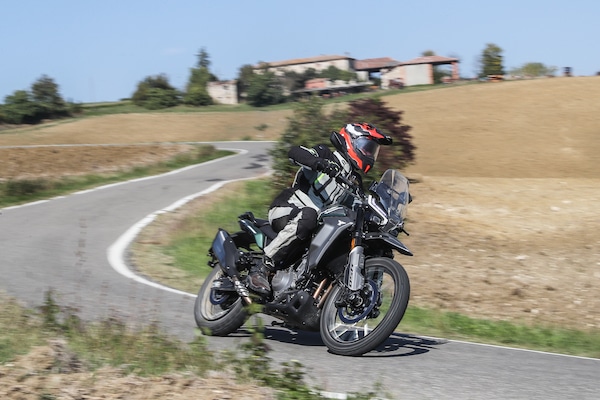 Moto Morini Alltrhike: l'escursionista | IL VIDEO DEL TEST