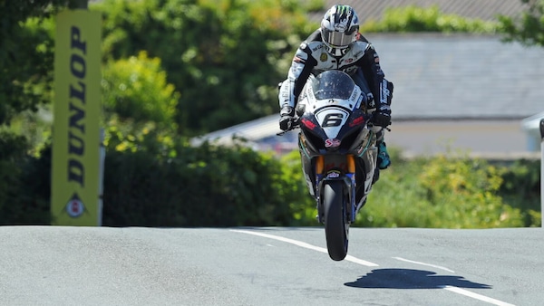 TT Rewind: in streaming gratuito 30 anni di emozioni del Tourist Trophy 