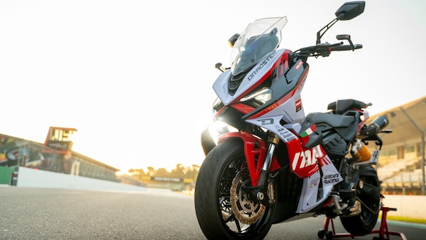 Italjet Dragster 700 Twin Limited Edition Team Gresini: le foto